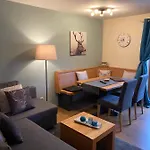 Haus Alpenrose Apartment Waidring