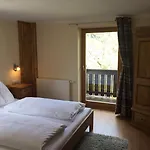 Haus Alpenrose * Waidring