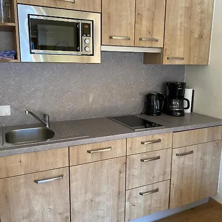 Haus Alpenrose * ويدرنغ