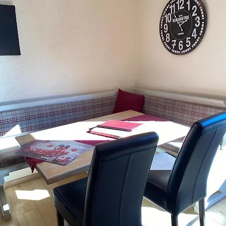 Haus Alpenrose Apartment Waidring