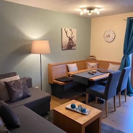 Haus Alpenrose Apartment Waidring