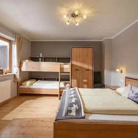 Haus Alpenrose *